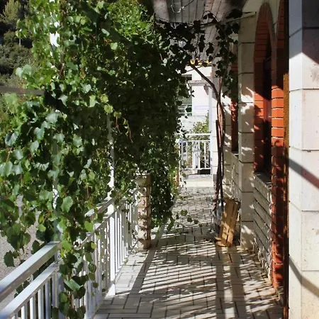 Brna 9162b * Smokvica (Korcula)